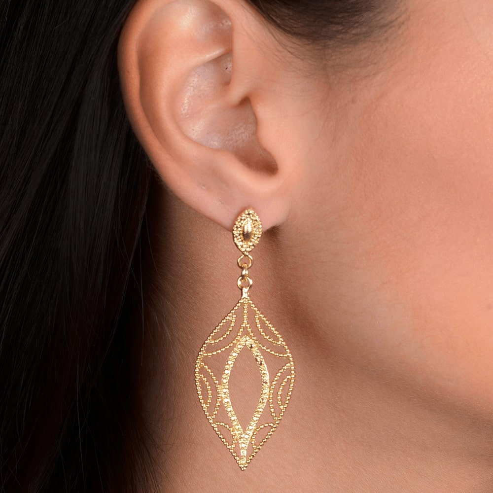 Gala Leaf Dangle Earring in Gold_Model
