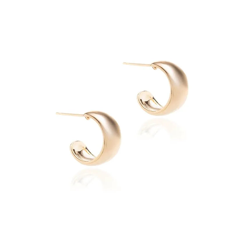Small Hoop Earring 15mm in Gold
