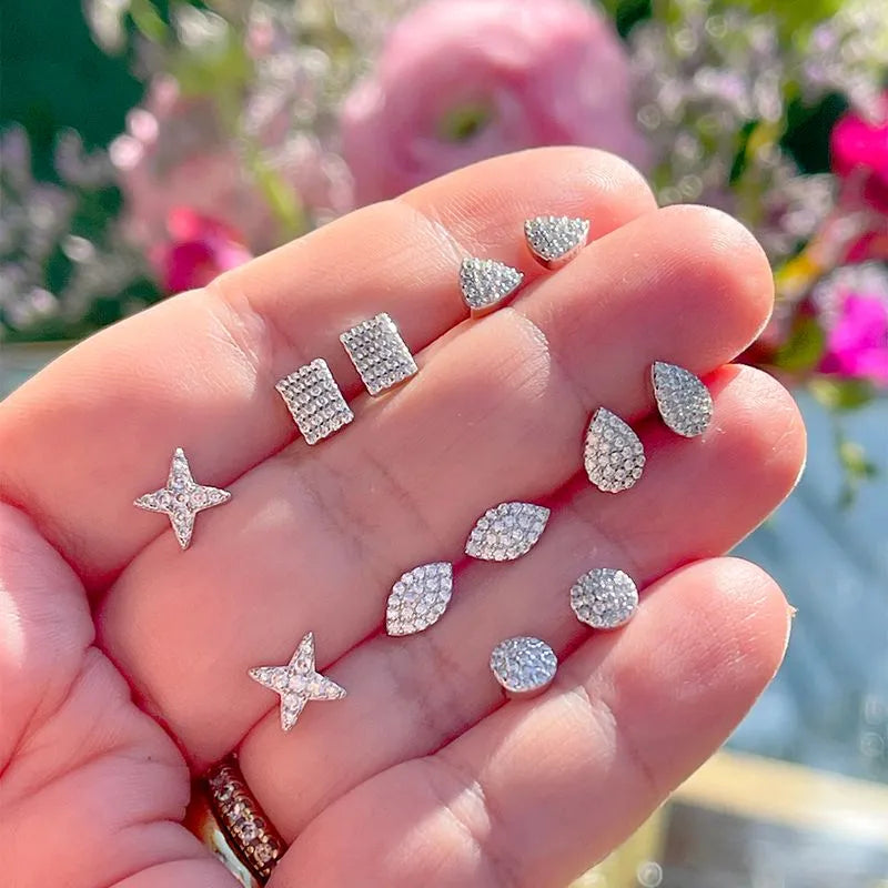 Lab-grown Round Shape Diamond Stud Earring in Silver