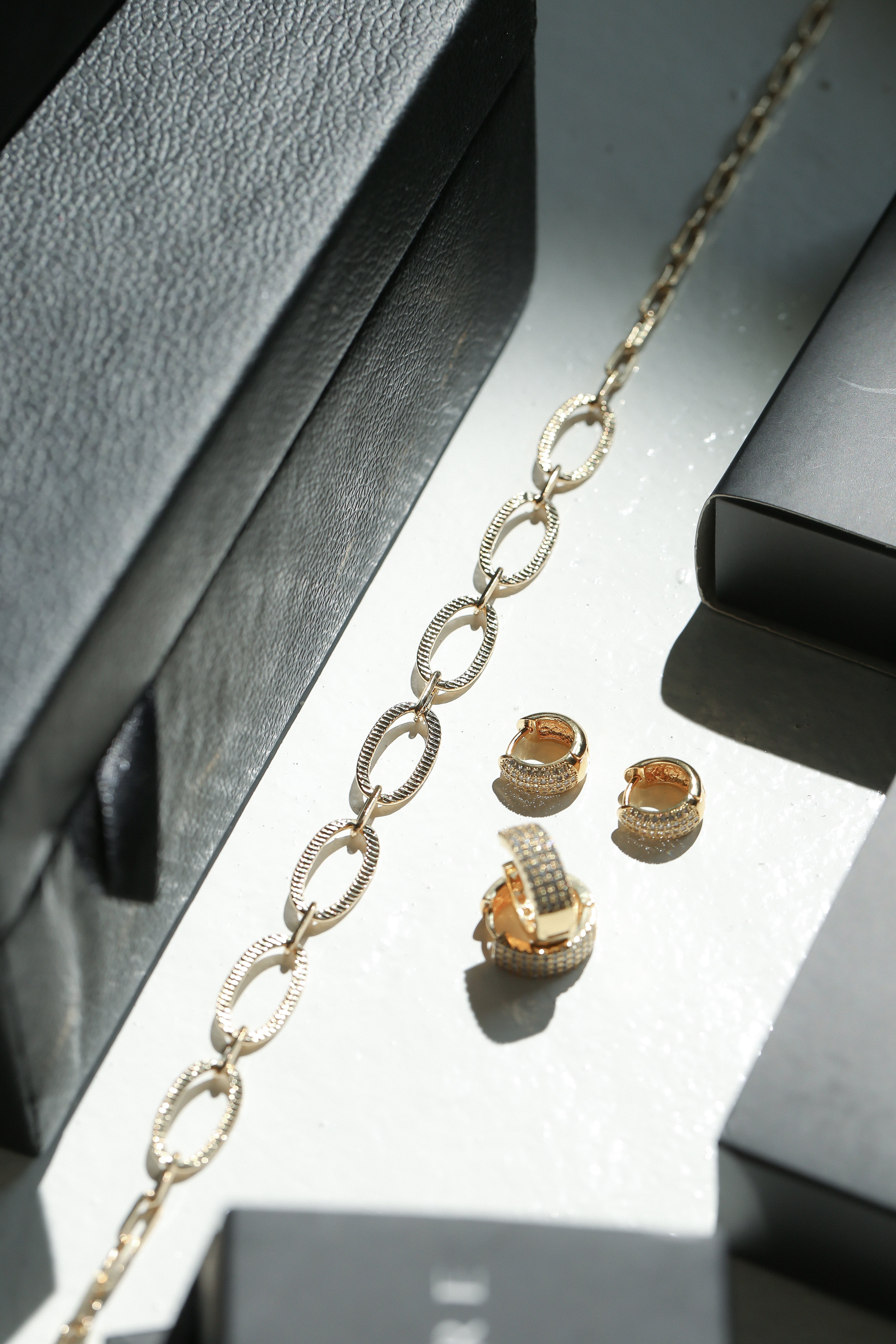 GOLD NECKLACE_MODELO_STUDIO_18