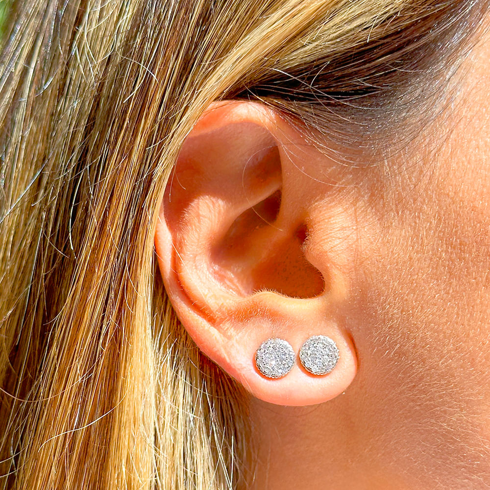 Lab-grown Round Shape Diamond Stud Earring in Silver